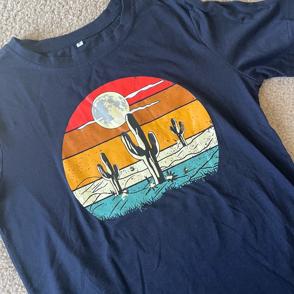 Navy Cactus Graphic T-Shirt🏜️